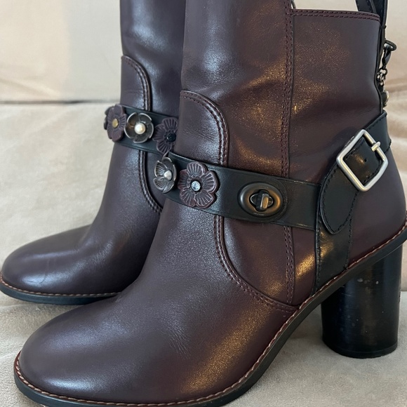 Coach Moto BootieTea Rose Size 7 - Picture 1 of 5